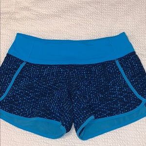 Lululemon Size 6 Speed Up Shorts 4”